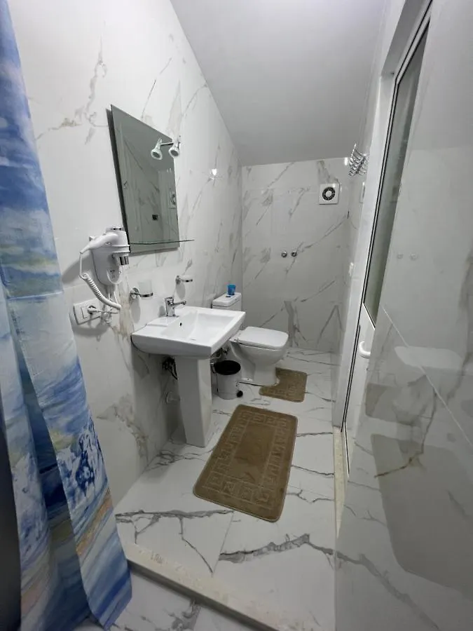 Lakefront House Shiroka Albania