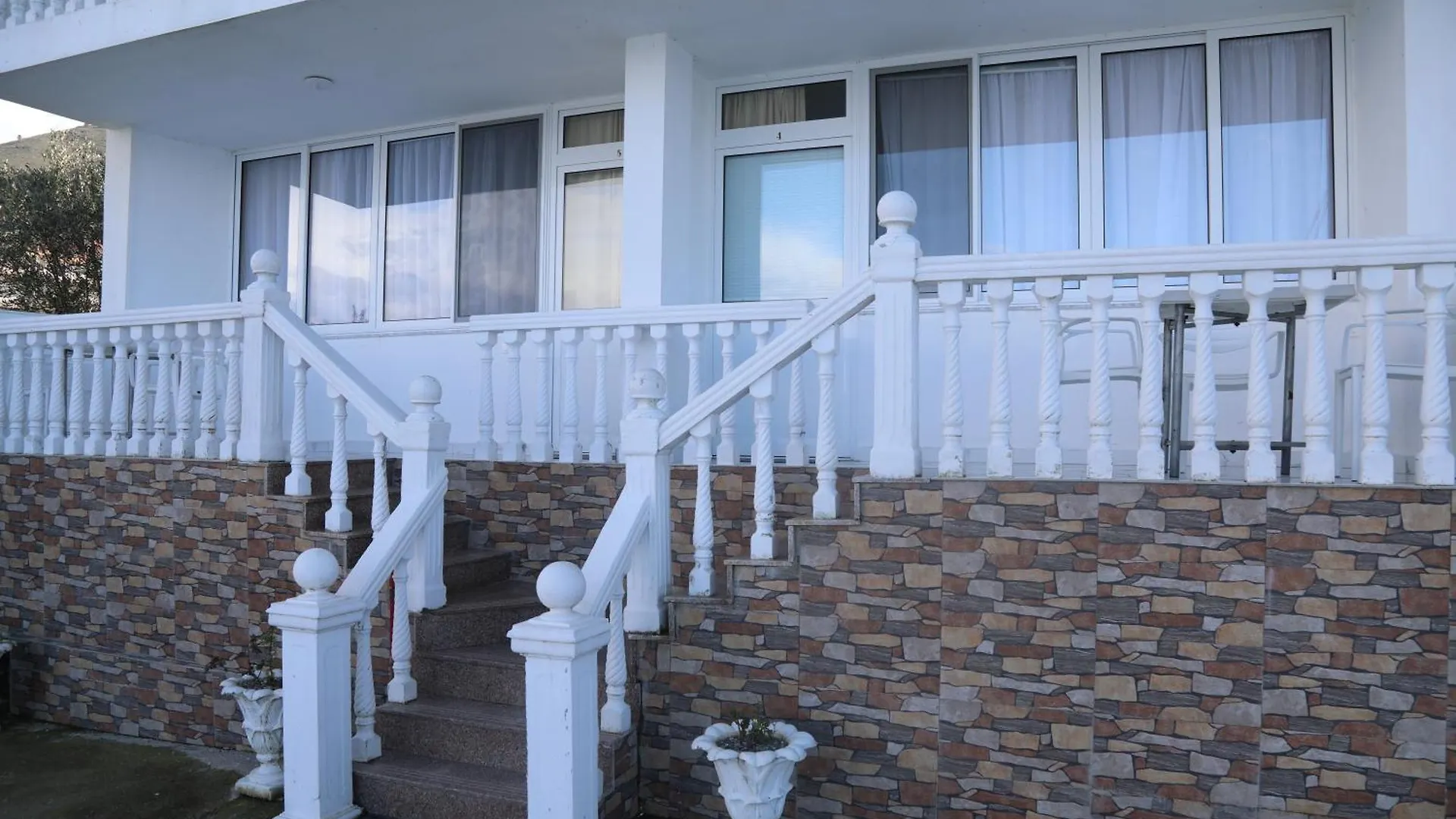 Lakefront House Shiroka Albania