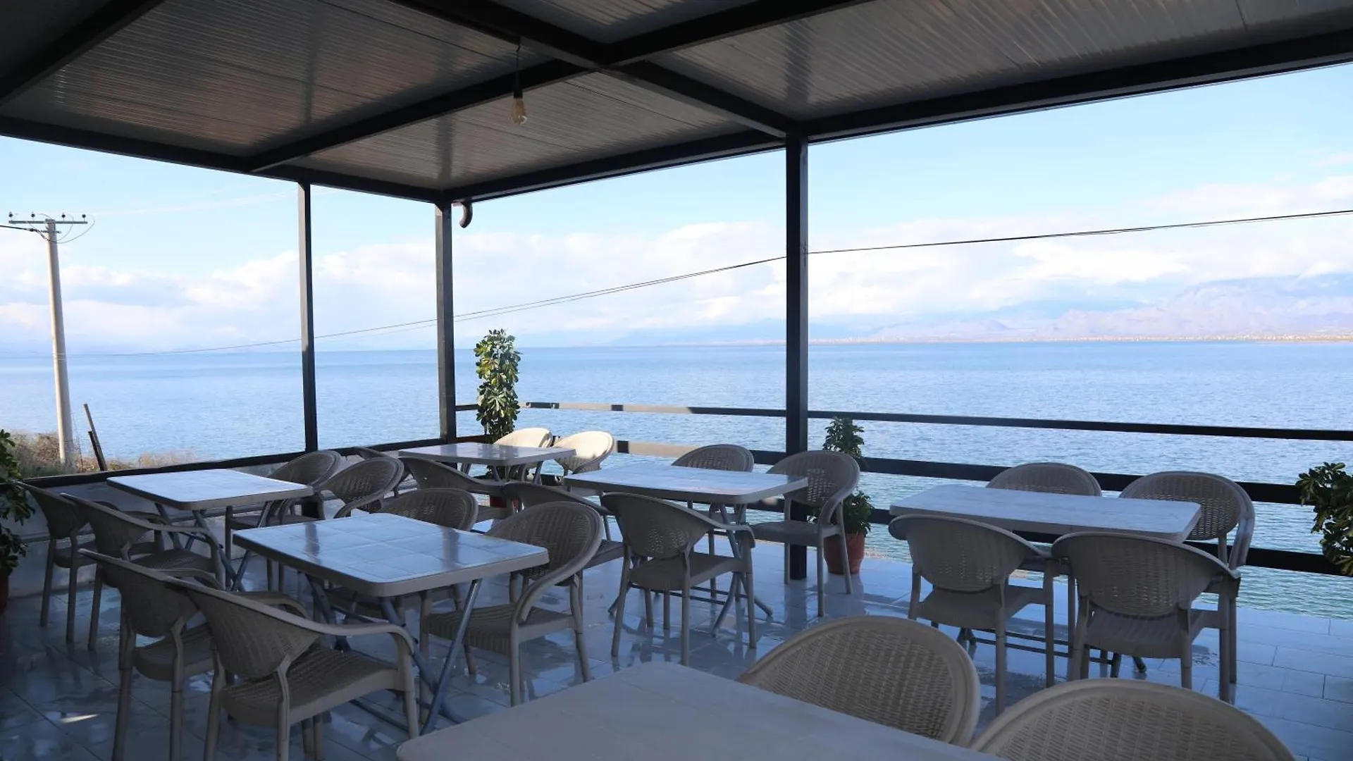 Lakefront House Široka Konukevi